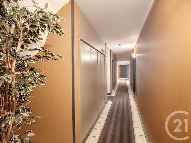 Afficher la photo en grand Appartement F2 à vendre - 2 pièces - 41.6 m2 - ARES - 33 - AQUITAINE - Century 21 Immobellevue