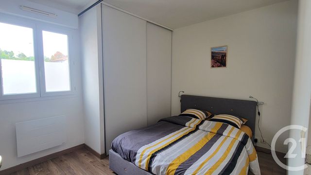 Appartement F2 à louer - 2 pièces - 45.04 m2 - ARES - 33 - AQUITAINE - Century 21 Immobellevue