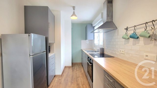 Appartement F2 à louer - 2 pièces - 45.04 m2 - ARES - 33 - AQUITAINE - Century 21 Immobellevue
