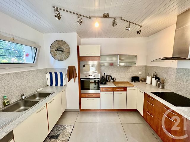 maison à vendre - 4 pièces - 79.2 m2 - ARES - 33 - AQUITAINE - Century 21 Immobellevue