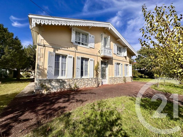 maison à vendre - 6 pièces - 246.0 m2 - ANDERNOS LES BAINS - 33 - AQUITAINE - Century 21 Immobellevue