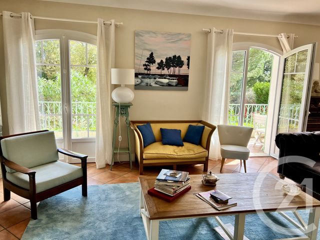 maison à vendre - 9 pièces - 213.0 m2 - ANDERNOS LES BAINS - 33 - AQUITAINE - Century 21 Immobellevue