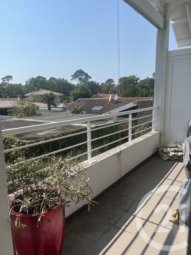 Appartement T2 à vendre - 2 pièces - 45.53 m2 - ANDERNOS LES BAINS - 33 - AQUITAINE - Century 21 Immobellevue