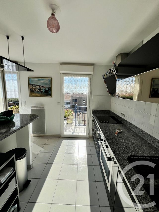 Appartement T3 à vendre - 3 pièces - 71.41 m2 - ANDERNOS LES BAINS - 33 - AQUITAINE - Century 21 Immobellevue