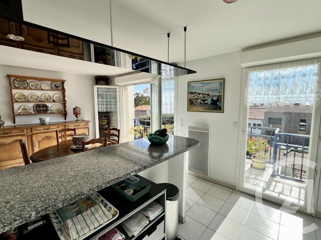 Appartement T3 à vendre - 3 pièces - 71.41 m2 - ANDERNOS LES BAINS - 33 - AQUITAINE - Century 21 Immobellevue