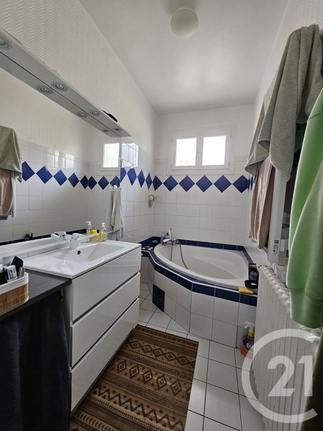 Appartement T2 à louer - 2 pièces - 40.0 m2 - ANDERNOS LES BAINS - 33 - AQUITAINE - Century 21 Immobellevue