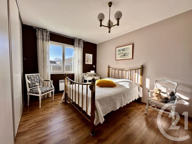 maison à vendre - 5 pièces - 119.78 m2 - ARES - 33 - AQUITAINE - Century 21 Immobellevue