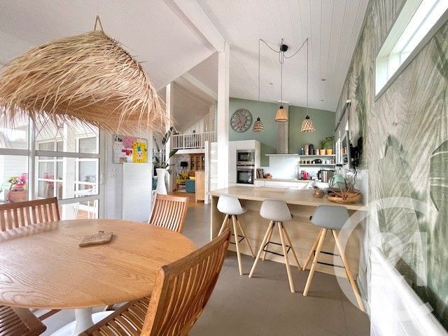 maison à vendre - 6 pièces - 184.0 m2 - ARES - 33 - AQUITAINE - Century 21 Immobellevue