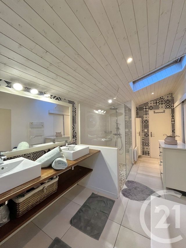 maison à vendre - 6 pièces - 184.0 m2 - ARES - 33 - AQUITAINE - Century 21 Immobellevue