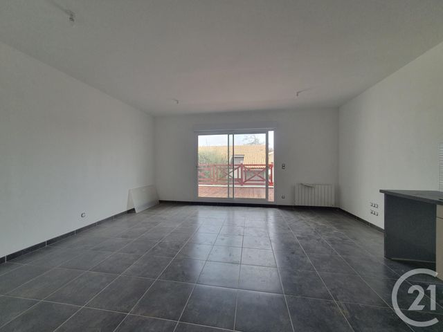 Appartement T2 à louer - 2 pièces - 46.56 m2 - ANDERNOS LES BAINS - 33 - AQUITAINE - Century 21 Immobellevue