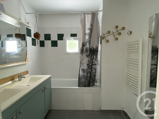 Appartement T3 à louer - 3 pièces - 58.59 m2 - LANTON - 33 - AQUITAINE - Century 21 Immobellevue