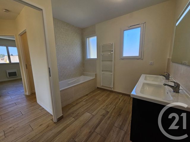 maison à louer - 5 pièces - 99.66 m2 - LANTON - 33 - AQUITAINE - Century 21 Immobellevue