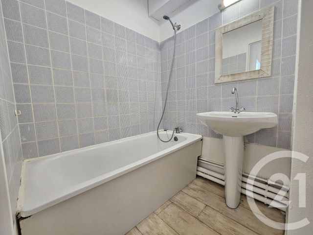 Appartement T2 à louer - 2 pièces - 48.92 m2 - LANTON - 33 - AQUITAINE - Century 21 Immobellevue