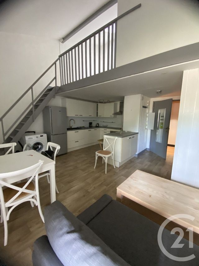 Appartement F2 bis à louer - 3 pièces - 47.24 m2 - ARES - 33 - AQUITAINE - Century 21 Immobellevue