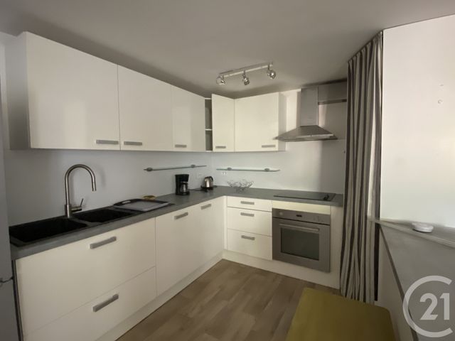 Appartement F2 bis à louer - 3 pièces - 47.24 m2 - ARES - 33 - AQUITAINE - Century 21 Immobellevue