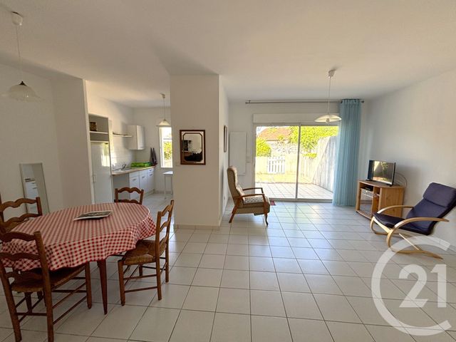 Appartement T3 à vendre - 3 pièces - 64.7 m2 - ANDERNOS LES BAINS - 33 - AQUITAINE - Century 21 Immobellevue