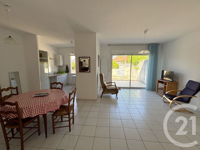 Appartement T3 à vendre - 3 pièces - 64.7 m2 - ANDERNOS LES BAINS - 33 - AQUITAINE - Century 21 Immobellevue