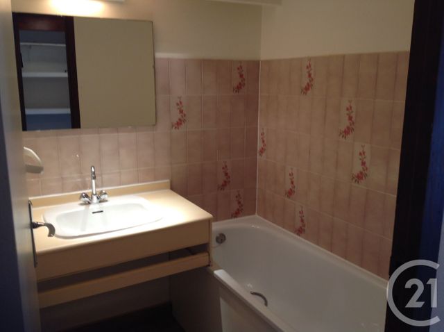 Appartement F2 à louer - 2 pièces - 37.3 m2 - LANTON - 33 - AQUITAINE - Century 21 Immobellevue