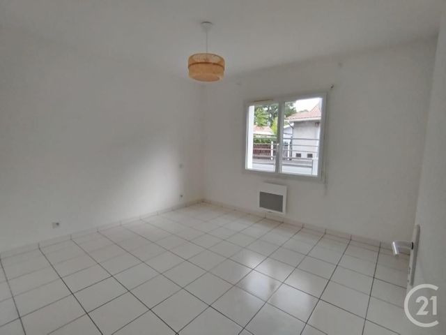 Appartement T3 à louer - 3 pièces - 67.79 m2 - ANDERNOS LES BAINS - 33 - AQUITAINE - Century 21 Immobellevue
