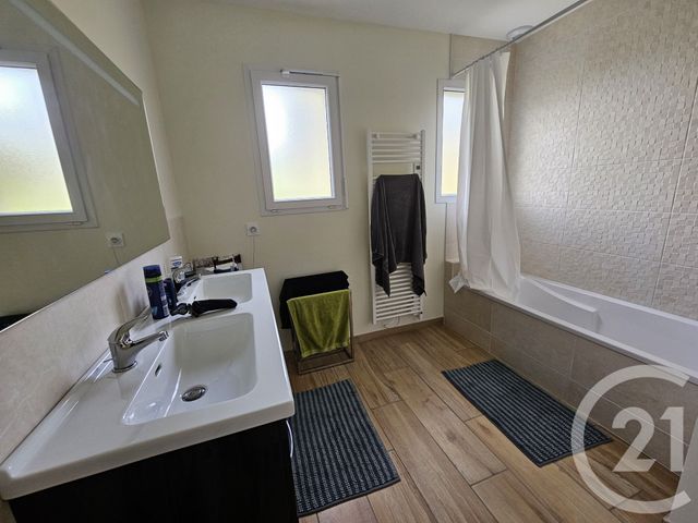 maison à louer - 5 pièces - 99.66 m2 - LANTON - 33 - AQUITAINE - Century 21 Immobellevue