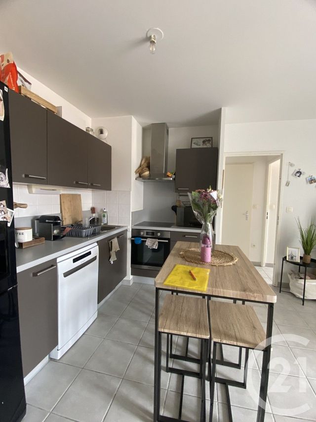 Appartement F3 à louer - 3 pièces - 53.59 m2 - ARES - 33 - AQUITAINE - Century 21 Immobellevue