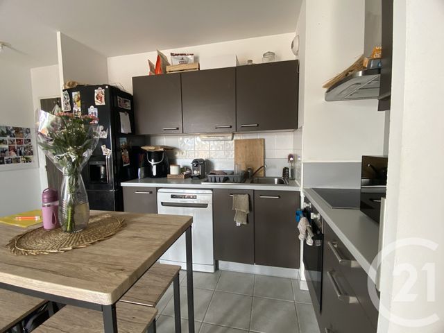 Appartement F3 à louer - 3 pièces - 53.59 m2 - ARES - 33 - AQUITAINE - Century 21 Immobellevue