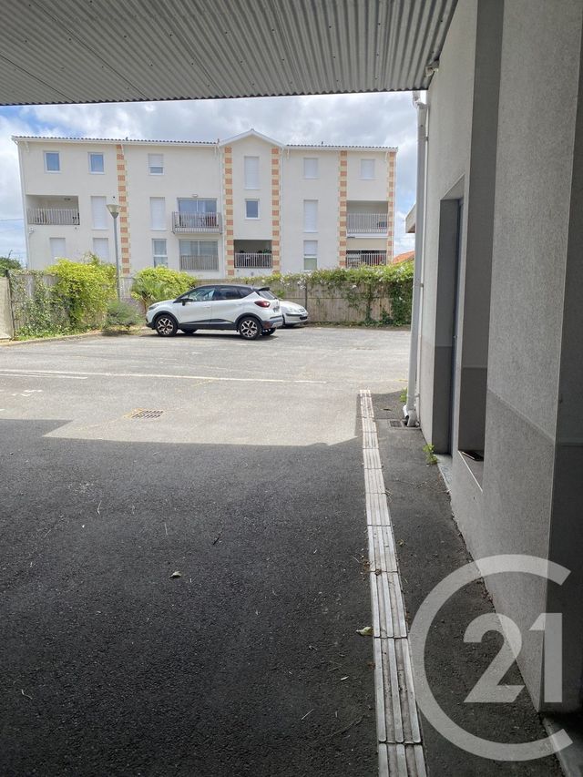 Appartement F3 à louer - 3 pièces - 53.59 m2 - ARES - 33 - AQUITAINE - Century 21 Immobellevue