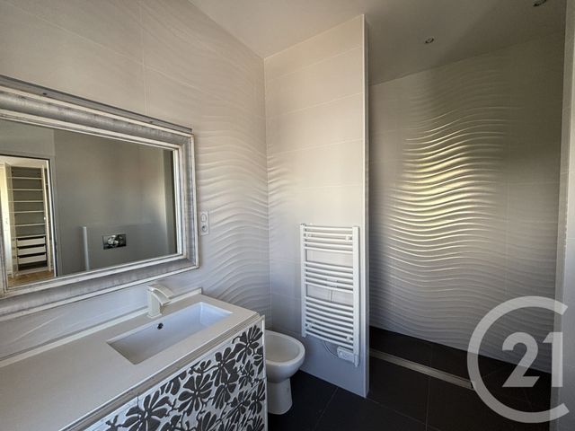 Appartement à vendre - 7 pièces - 288.1 m2 - ANDERNOS LES BAINS - 33 - AQUITAINE - Century 21 Immobellevue