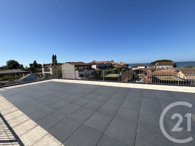 Appartement à vendre - 7 pièces - 288.1 m2 - ANDERNOS LES BAINS - 33 - AQUITAINE - Century 21 Immobellevue