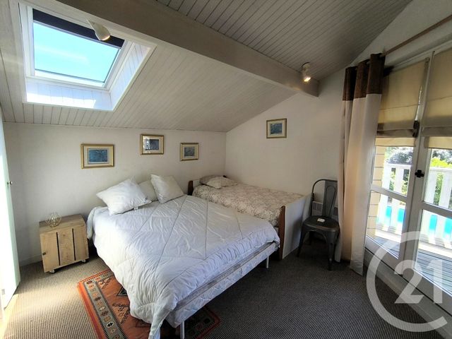 maison à vendre - 5 pièces - 226.57 m2 - LE PORGE - 33 - AQUITAINE - Century 21 Immobellevue