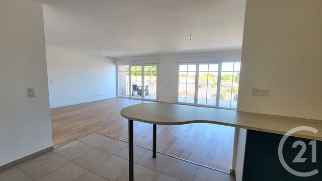 Appartement T4 à louer - 4 pièces - 120.1 m2 - ANDERNOS LES BAINS - 33 - AQUITAINE - Century 21 Immobellevue