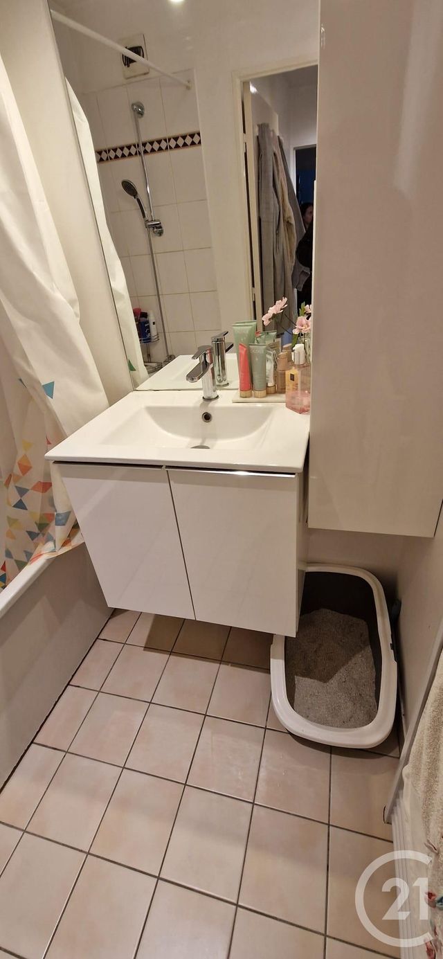 Appartement T2 à louer - 2 pièces - 47.56 m2 - ROISSY EN FRANCE - 95 - ILE-DE-FRANCE - Century 21 Immobellevue