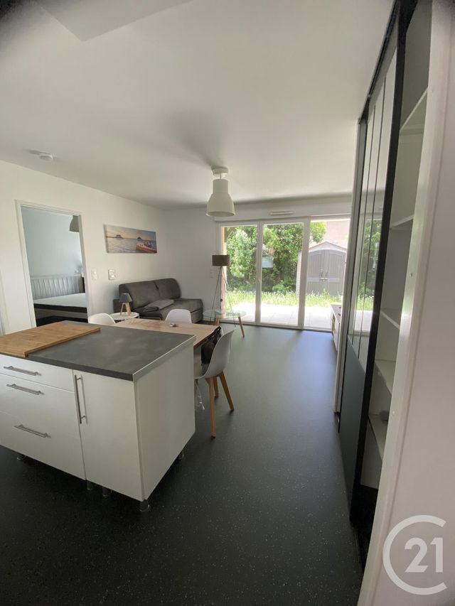 Appartement T2 à louer - 2 pièces - 43.0 m2 - ANDERNOS LES BAINS - 33 - AQUITAINE - Century 21 Immobellevue